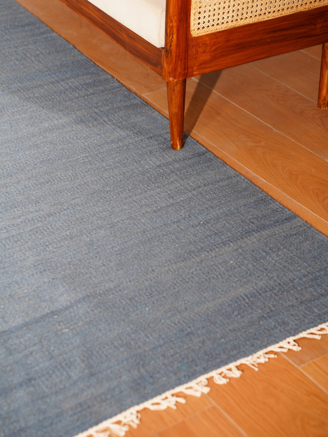 Hand Woven Wool Solid Rug – Clean Minimal Design