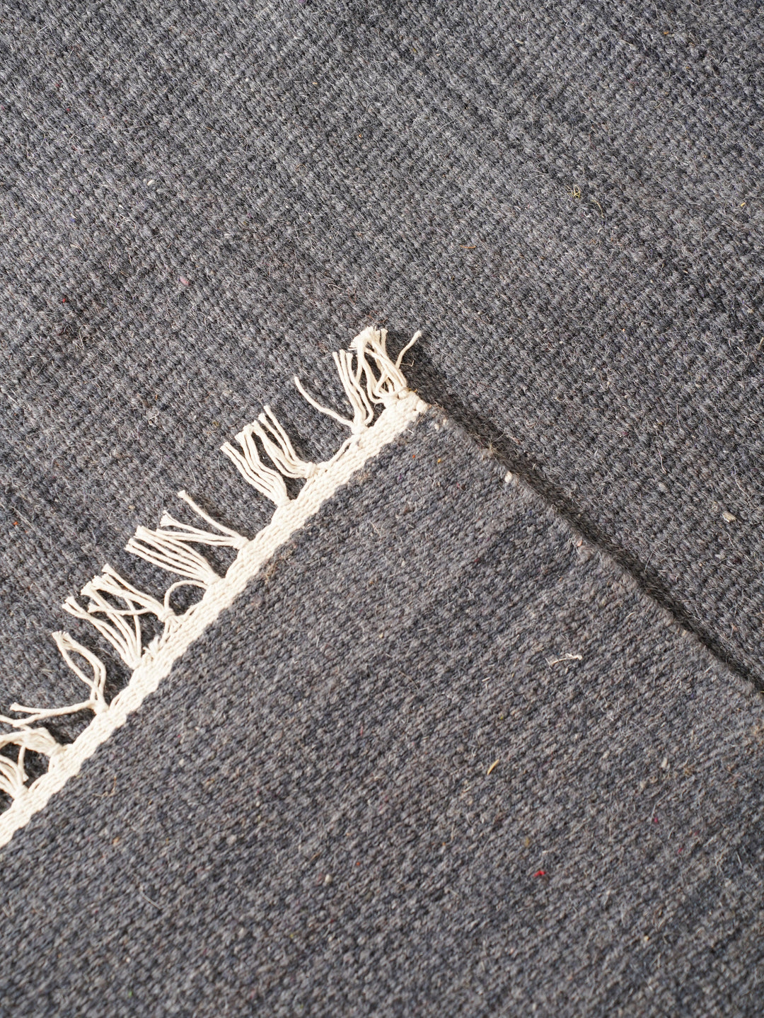 Hand Woven Wool Solid Rug – Clean Minimal Design