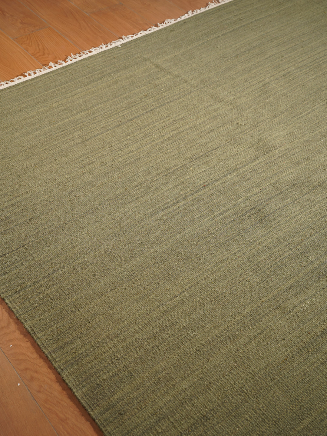 Hand Woven Wool Solid Rug – Clean Minimal Design
