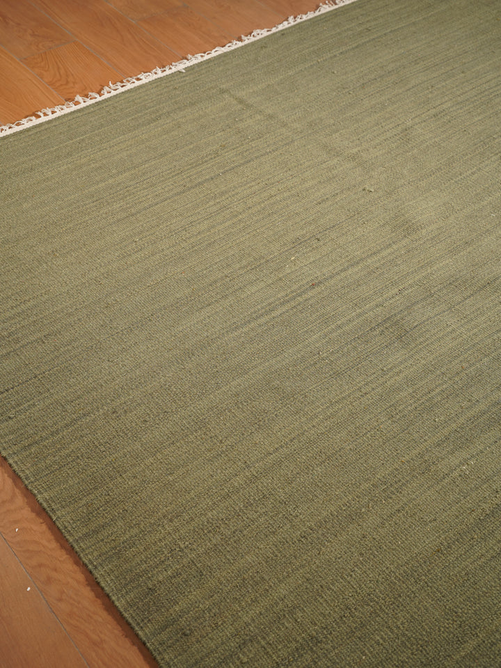 Hand Woven Wool Solid Rug – Clean Minimal Design