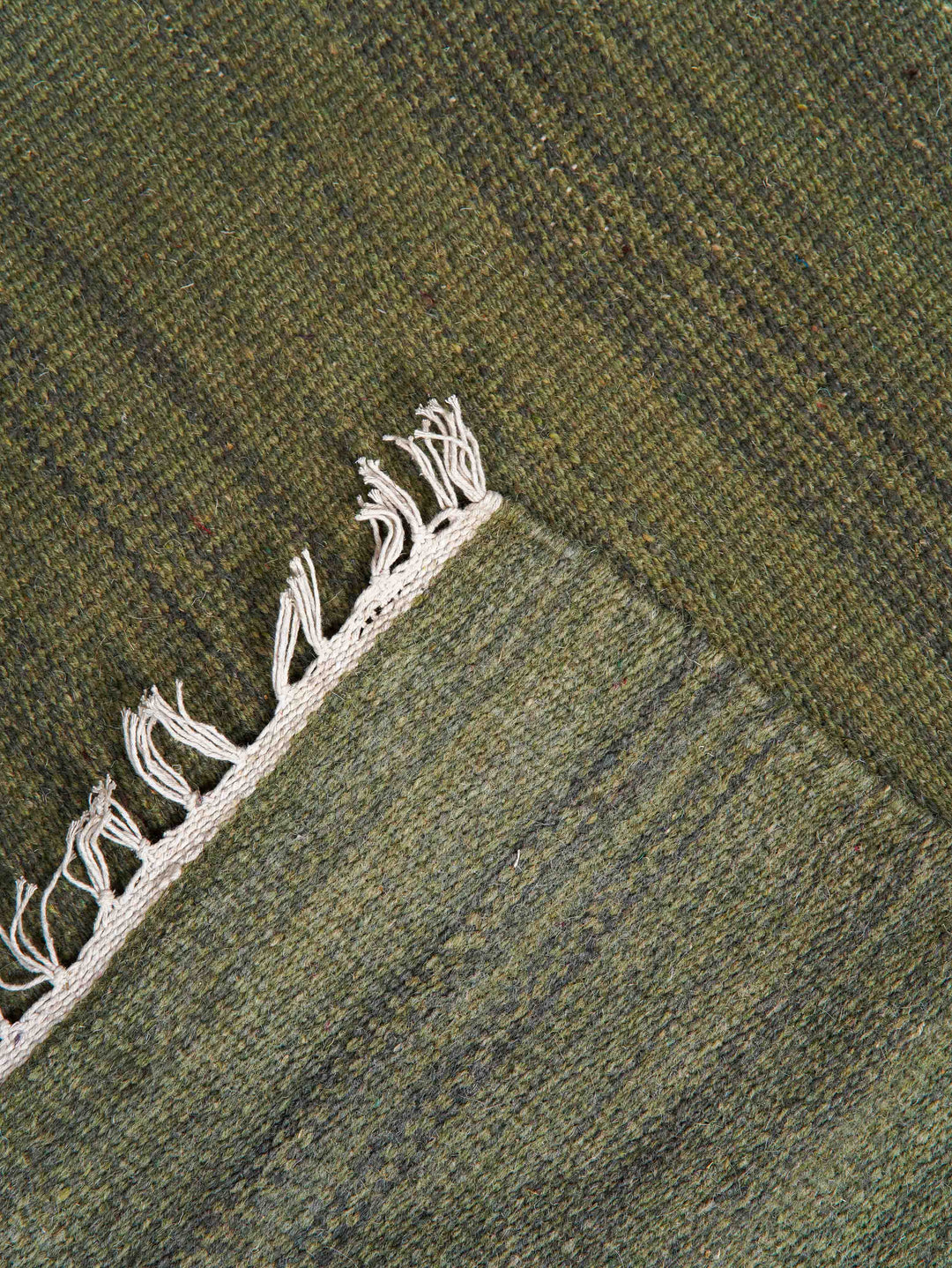 Hand Woven Wool Solid Rug – Clean Minimal Design