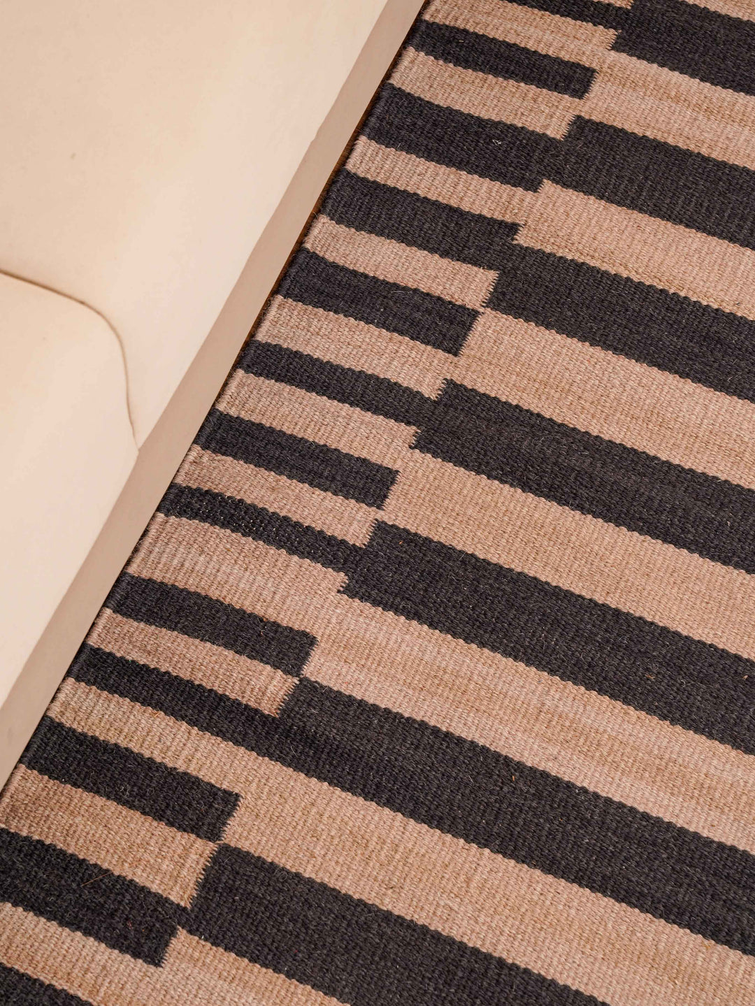 Linear Harmony Hand Woven Kilim Wool Flatweave Rug
