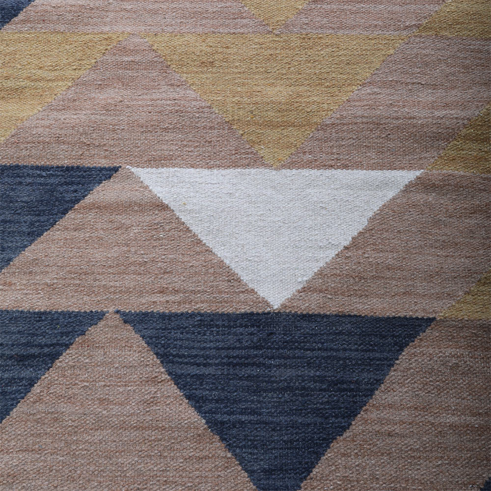Modern Apex Kilim Hand Woven Wool Flatweave Rug