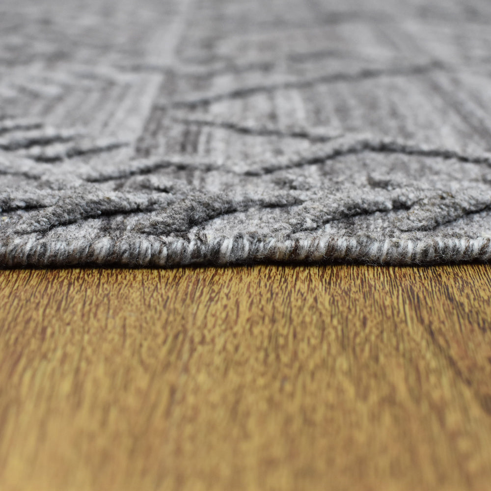 Hand Woven Overtufted Kilim Polypropylene Area Rug Geometric Silver DP0006