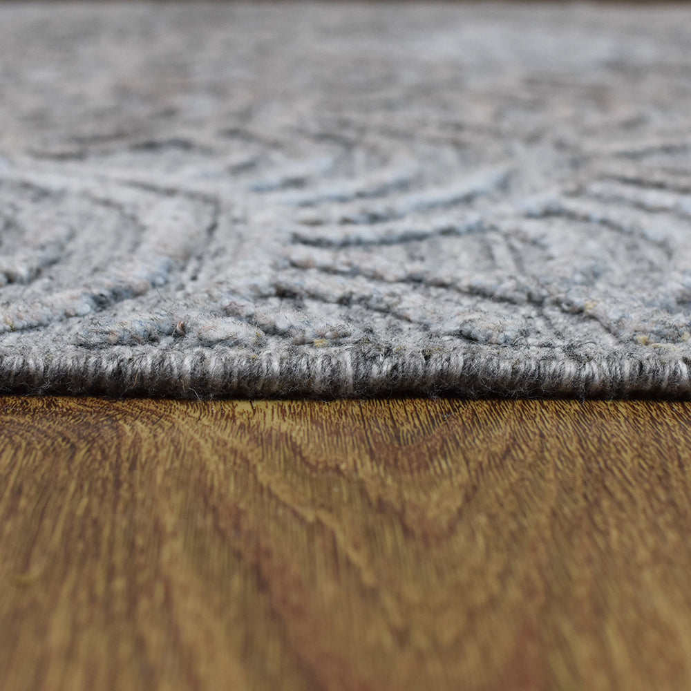 Hand Woven Overtufted Kilim Polypropylene Area Rug Geometric Silver DP0007