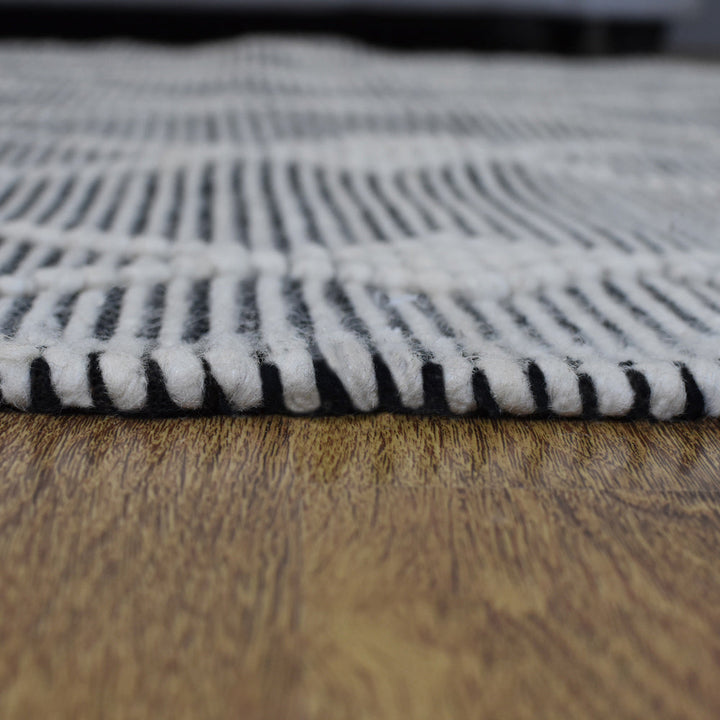 Hand Woven Flat Weave Loop Kilim Wool & Cotton Area Rug Contemporary Black DWC001