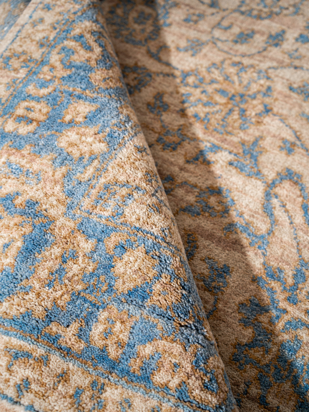 Beige Blue Classic Oriental Hand-Knotted Wool Rug