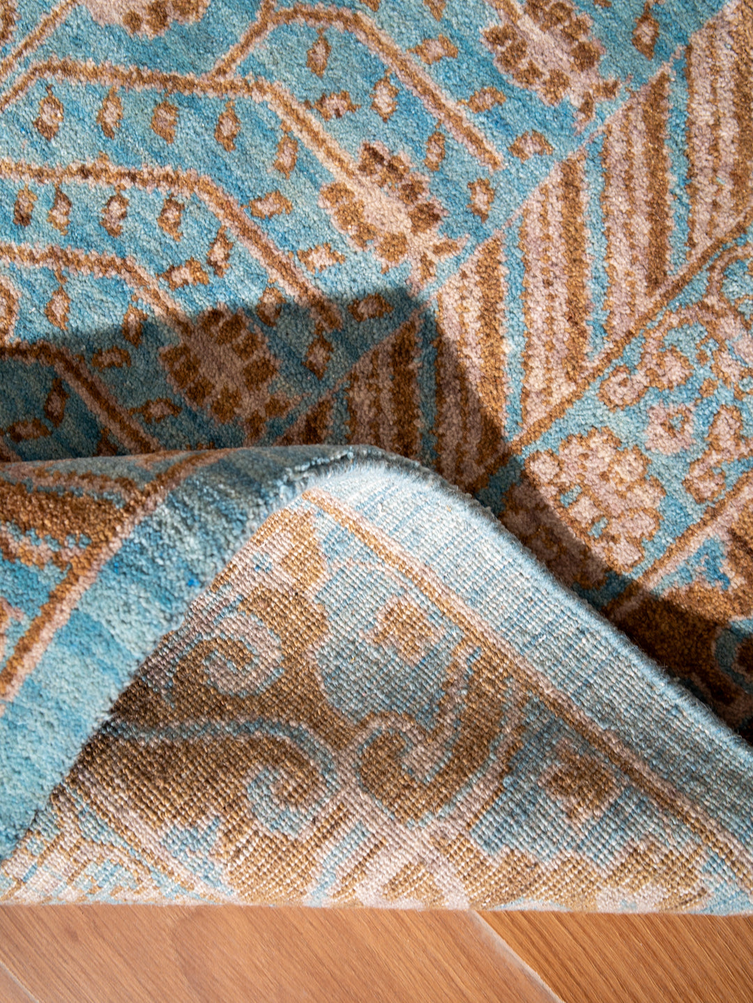 Light Blue Traditional Oriental Hand-Knotted Wool Rug