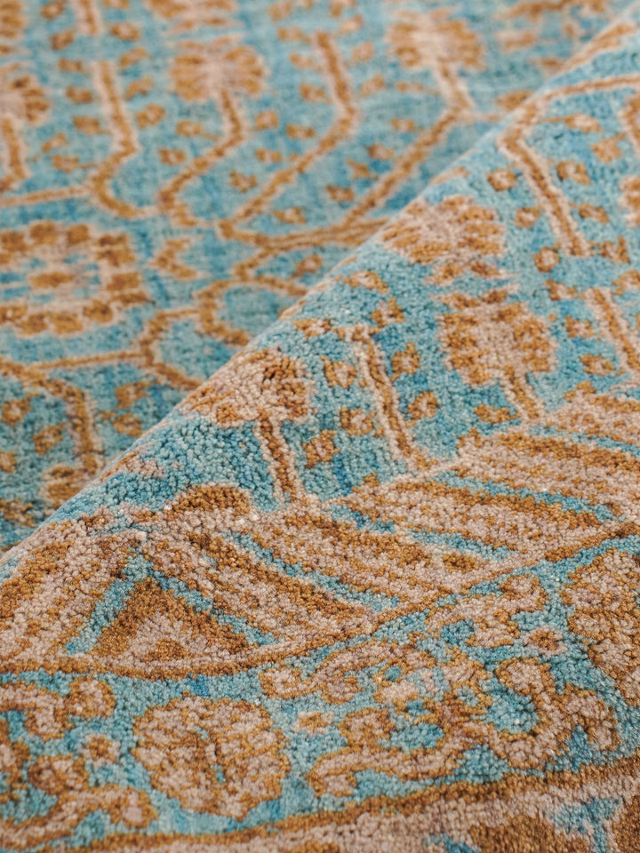 Light Blue Traditional Oriental Hand-Knotted Wool Rug