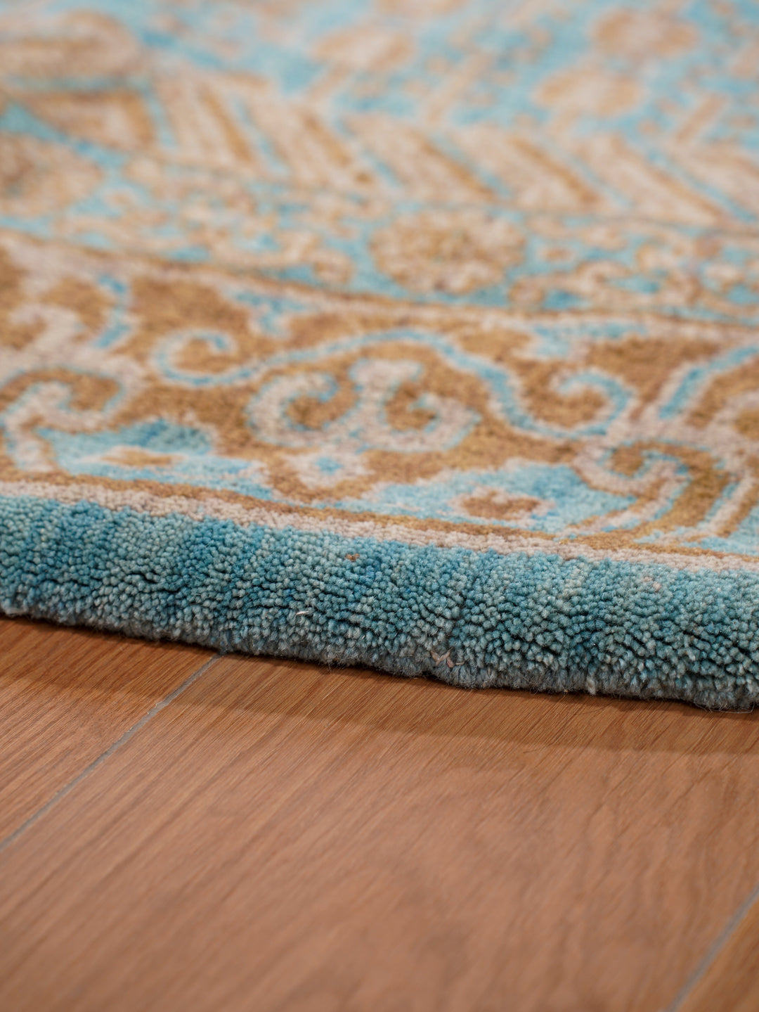 Light Blue Traditional Oriental Hand-Knotted Wool Rug