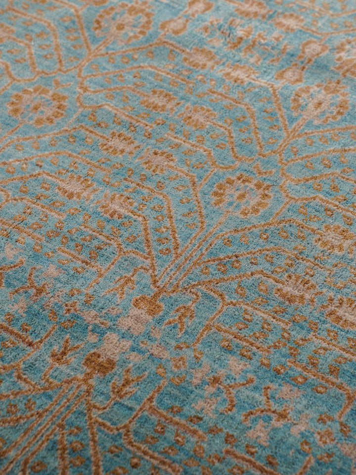 Light Blue Traditional Oriental Hand-Knotted Wool Rug