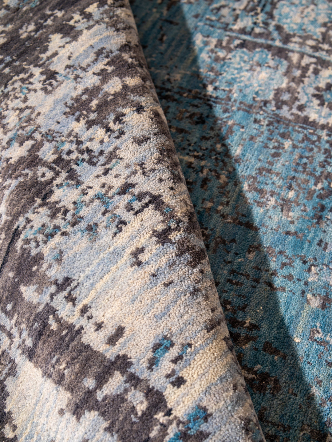 Multicolor Oriental Hand-Knotted Wool Rug