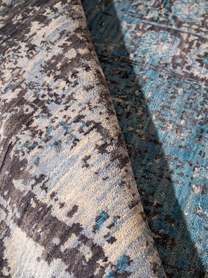 Multicolor Oriental Hand-Knotted Wool Rug