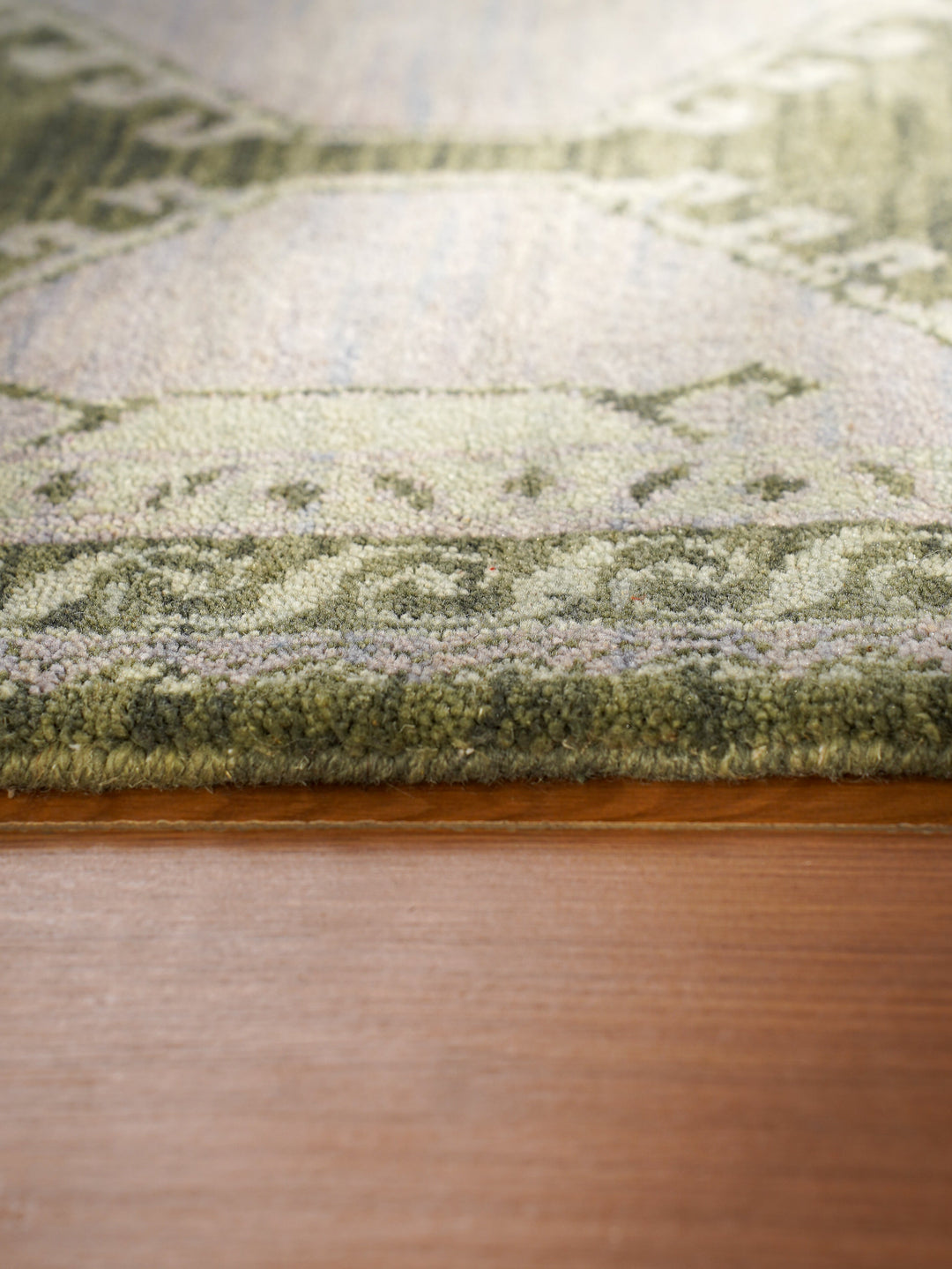 Light Green Oriental Hand-Knotted Wool Rug