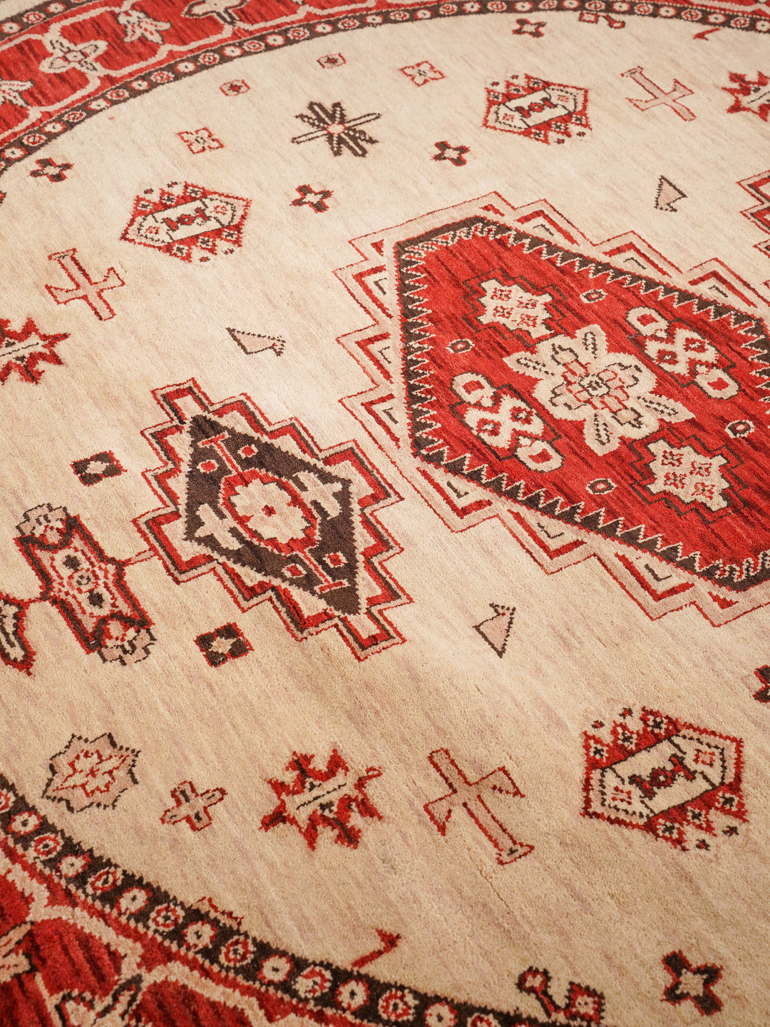 Gold & Red Traditional Medallion Area Rug with Ornate Border