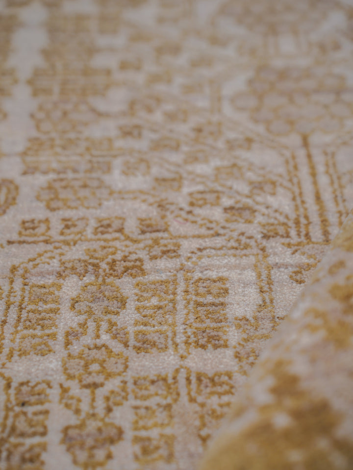 Vintage Oriental Hand-Knotted Wool Rug – Light Brown