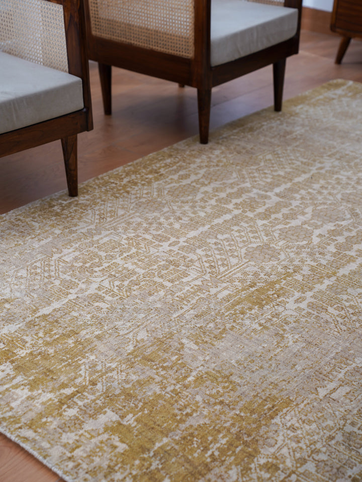 Vintage Oriental Hand-Knotted Wool Rug – Light Brown