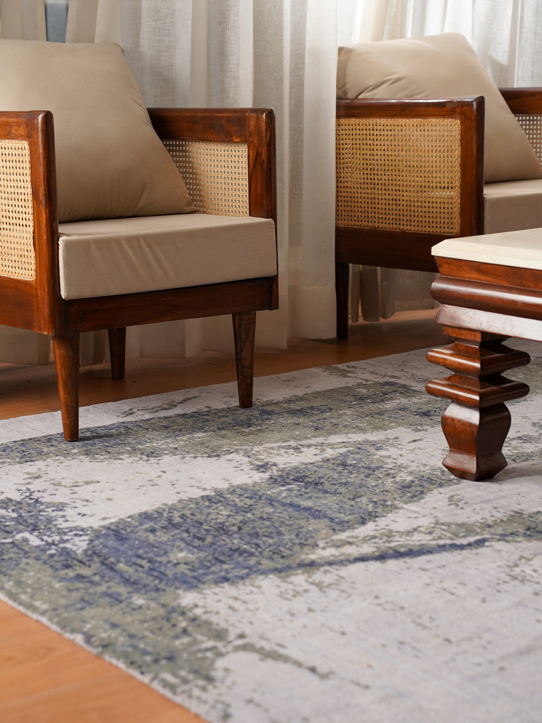 Multicolor Abstract Textured Area Rug with Modern Distressed Pattern