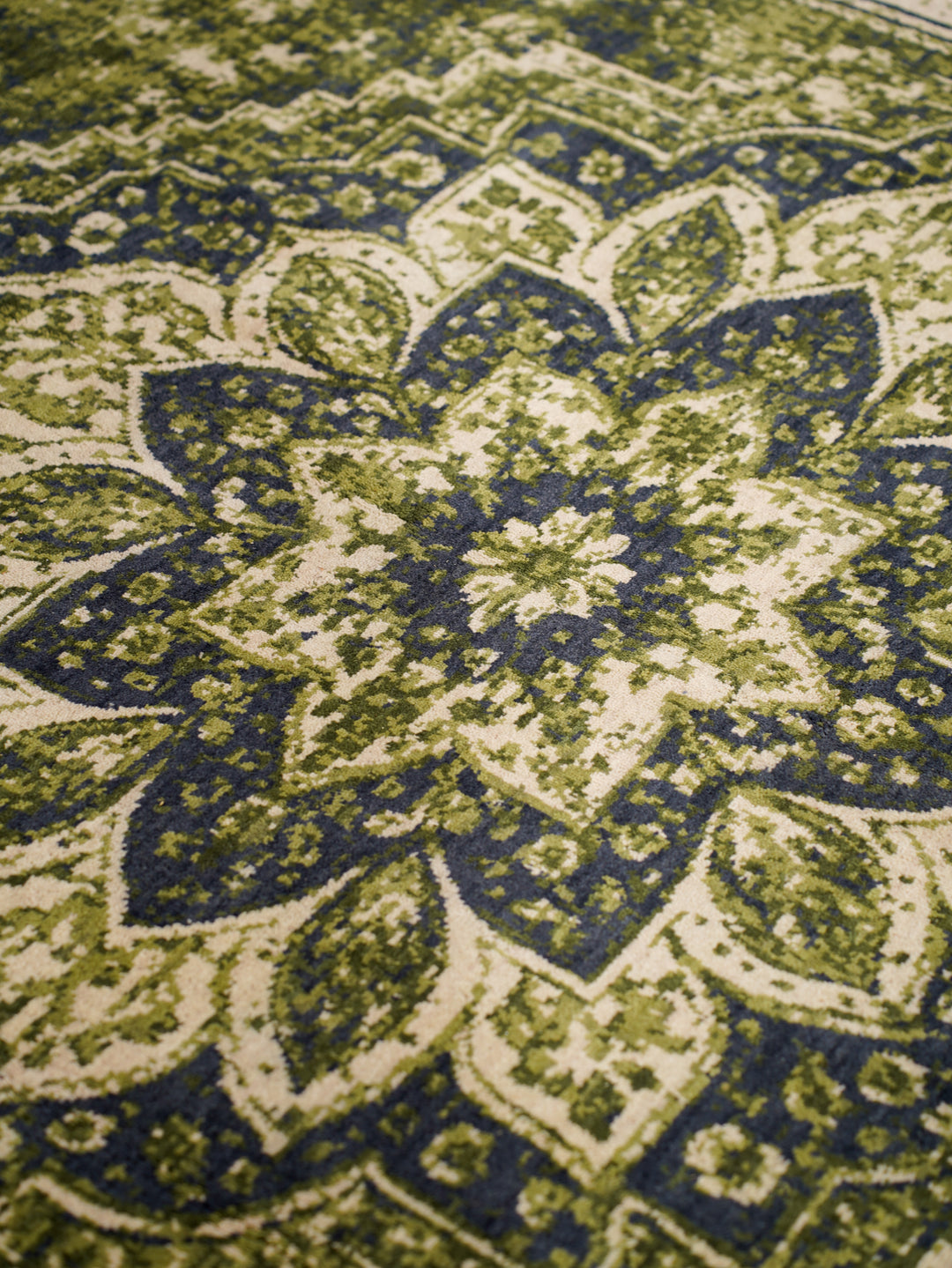Hand Knotted Oriental Wool Light Green Area Rug