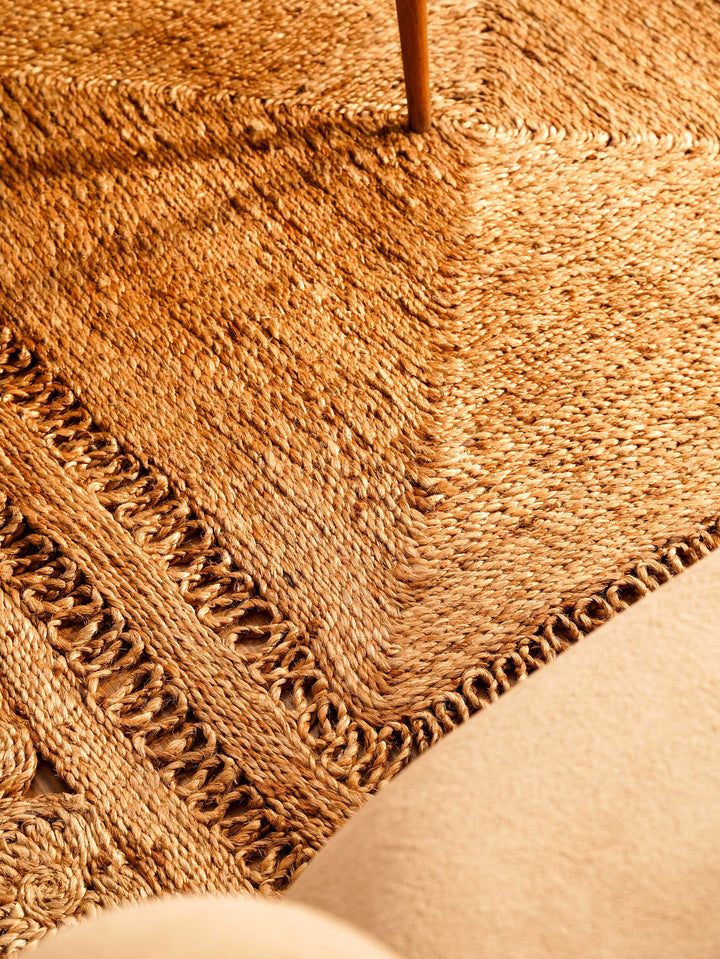 RustiqueAura Hand Woven Jute Oriental Rug