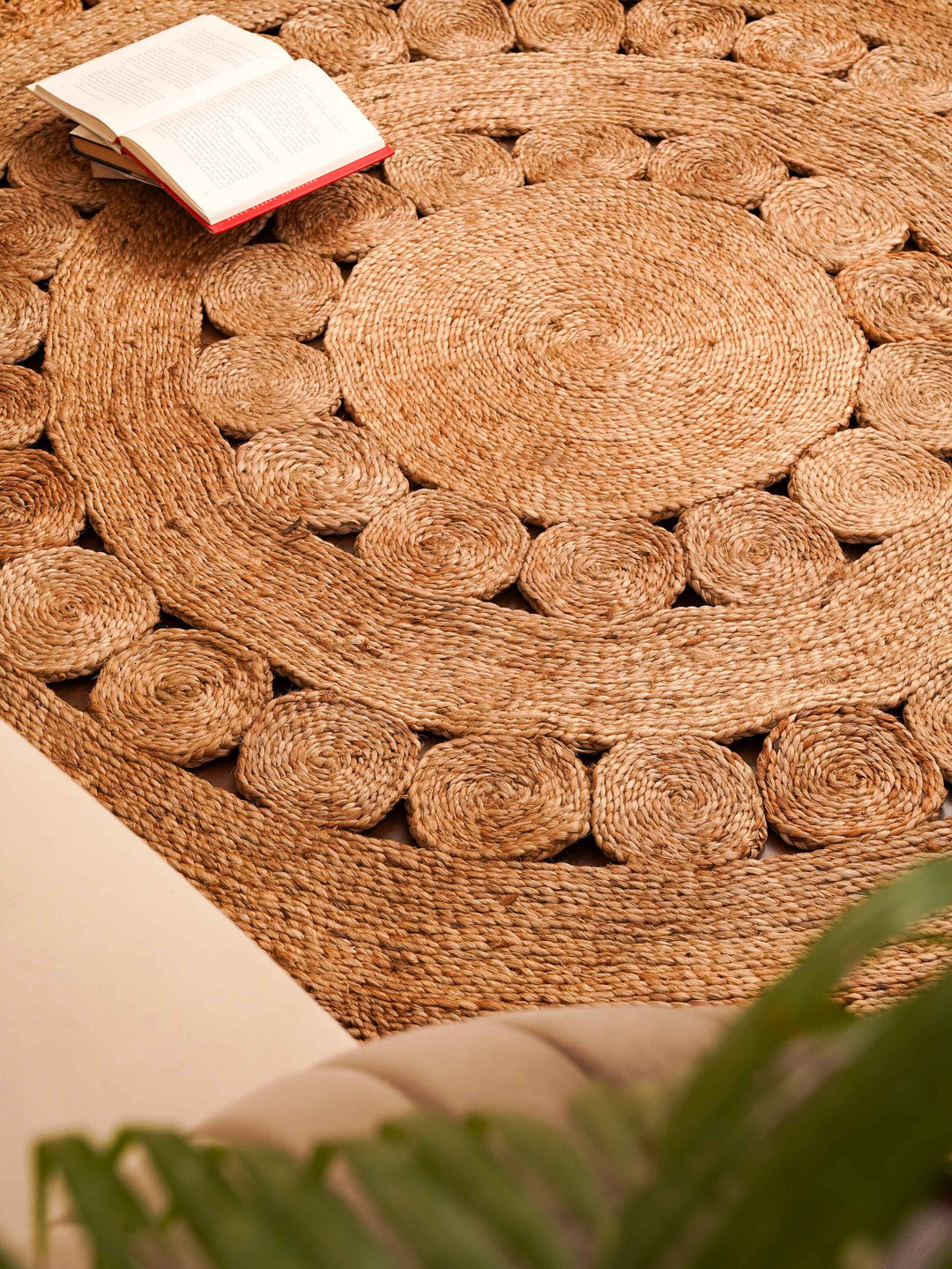 MandalaWeave Hand Woven Jute Oriental Round Rug