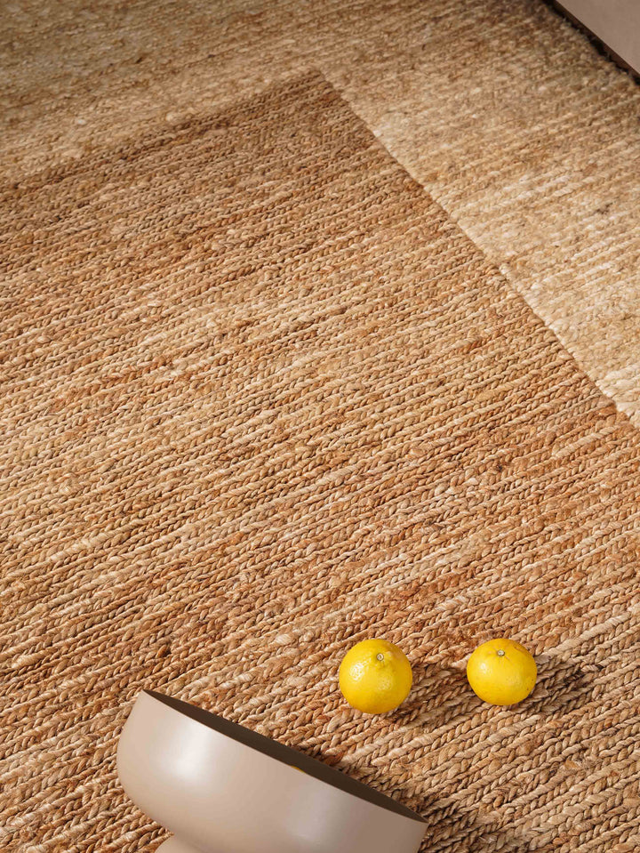 Light Brown & White Contemporary Hand-Knotted Sumak Jute Rug