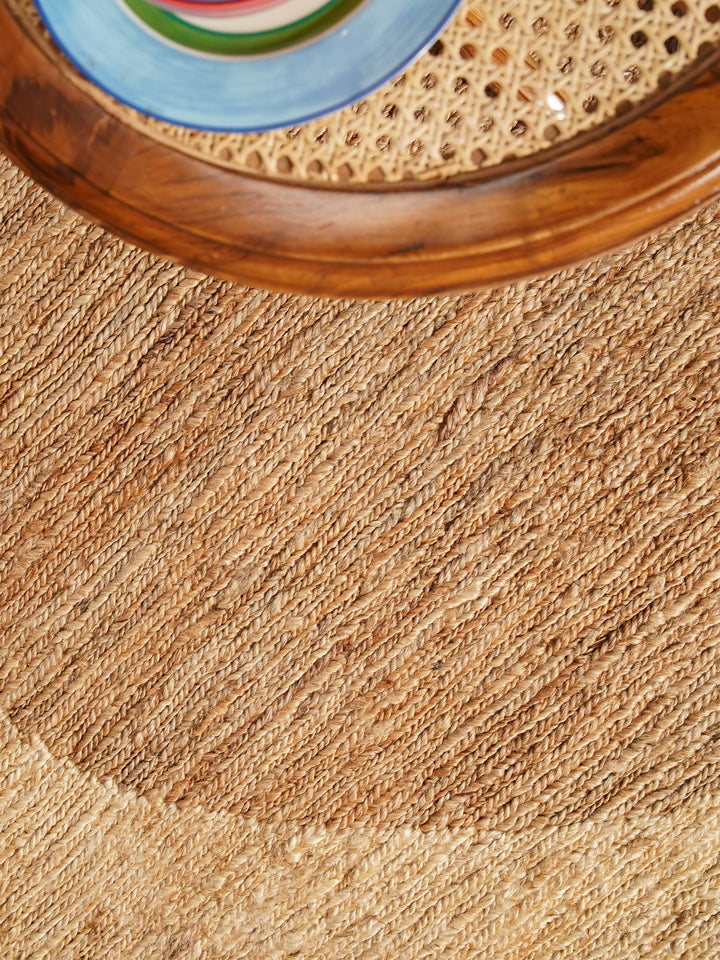 Light Brown & White Contemporary Hand-Knotted Sumak Jute Rug