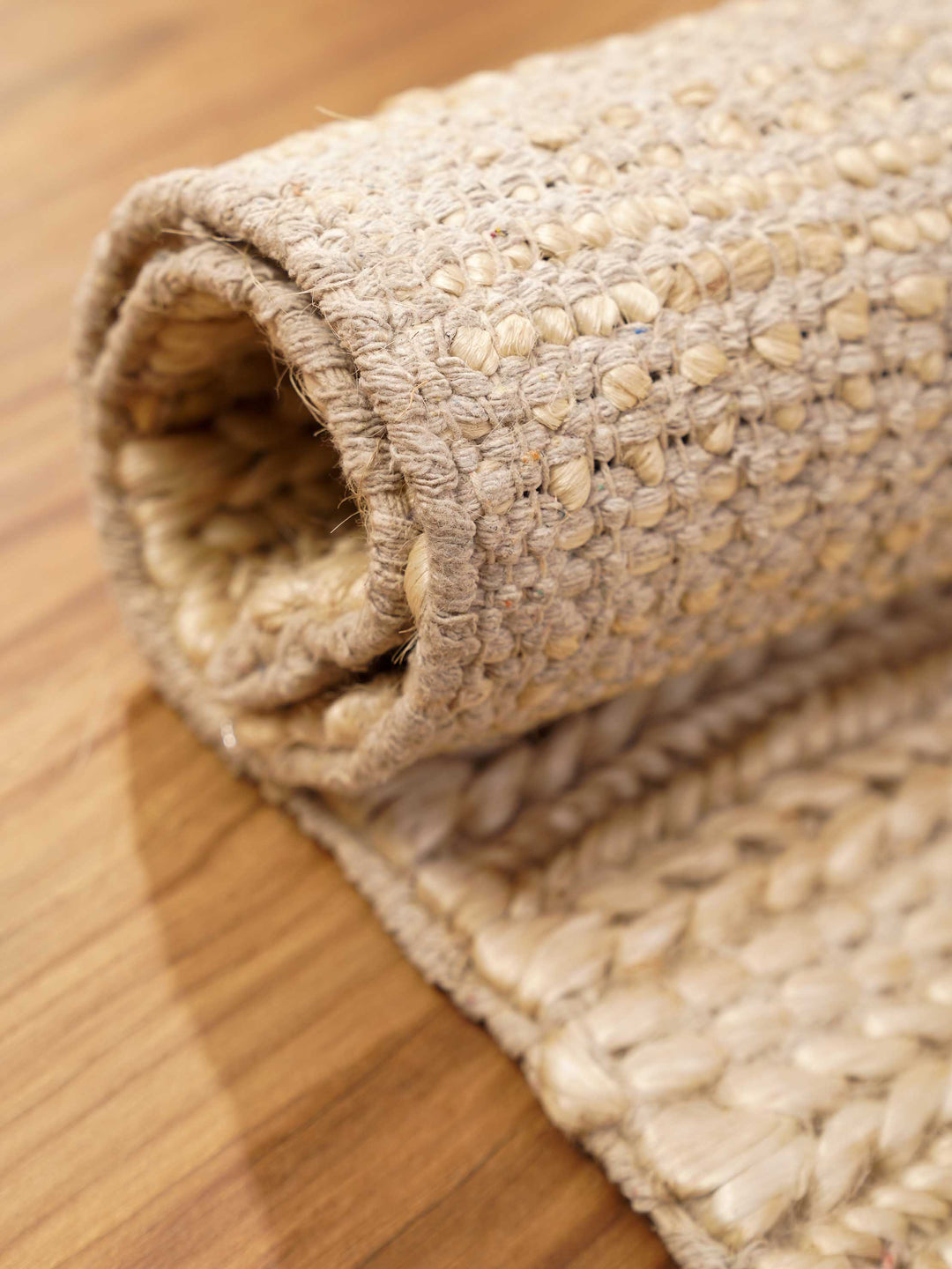 Ivory Contemporary Hand Knotted Sumak Jute Rug