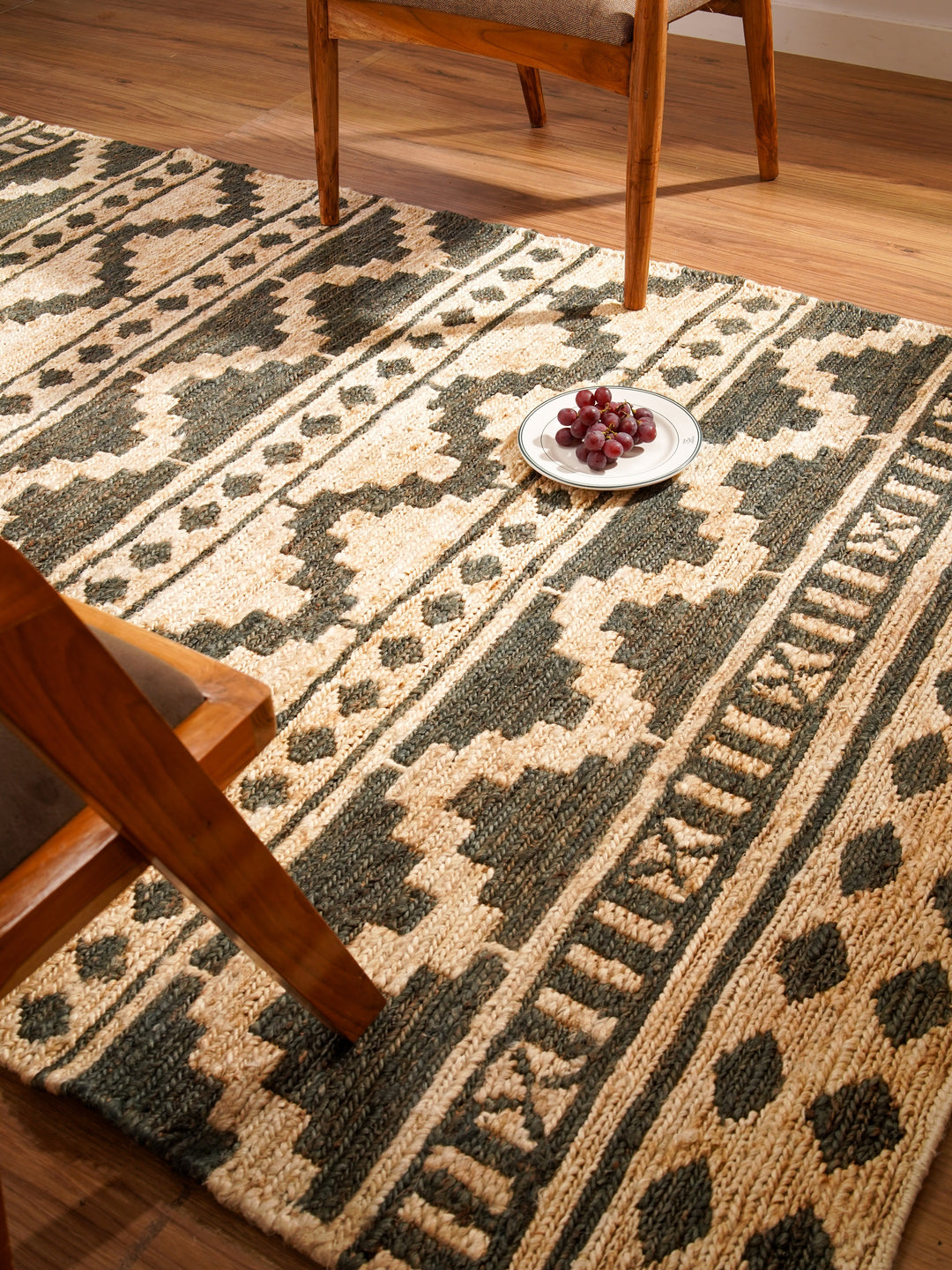 Oriental Hand Knotted Sumak Jute Rug