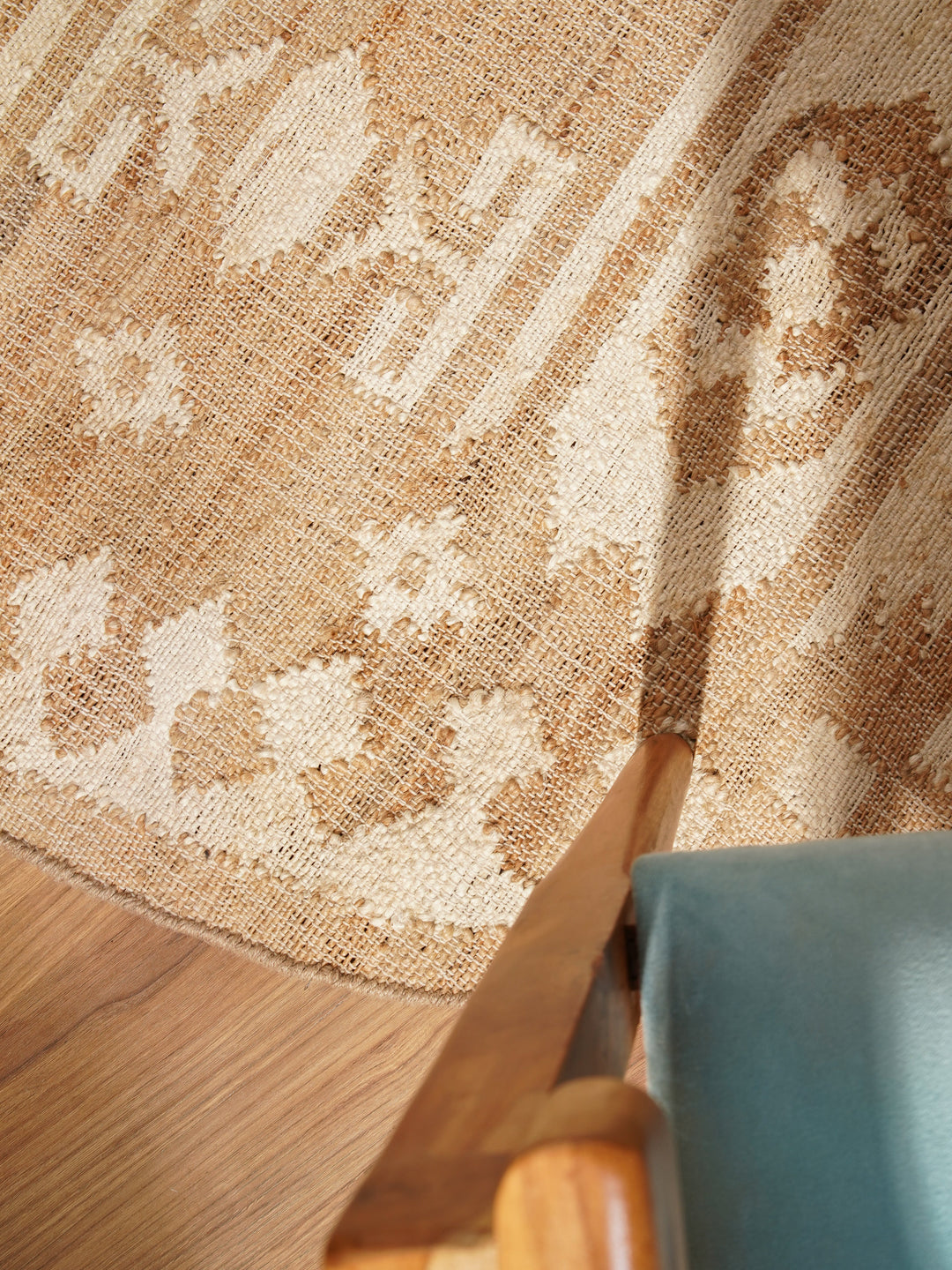 White & Beige Oriental Hand Woven Jute Flat Weave Kilim Rug