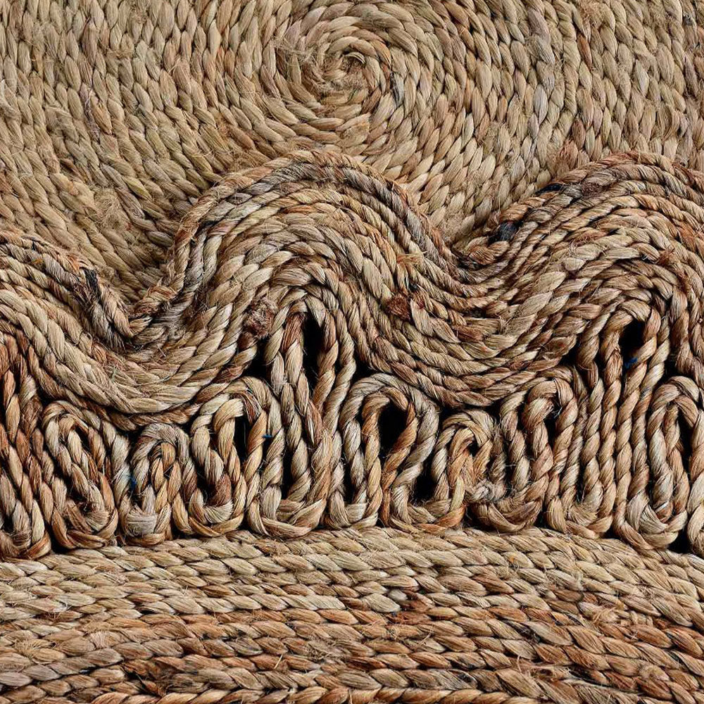 Round Oriental Jute Rug with Scalloped Border for Elegant Spaces