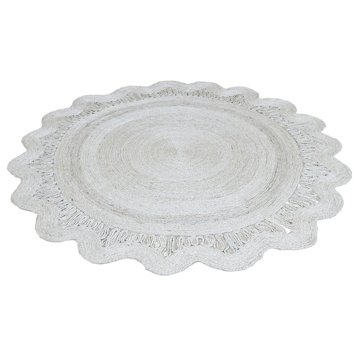 Round Oriental Jute Rug with Scalloped Border for Elegant Spaces