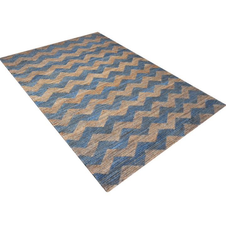Gray & Brown Zigzag Jute Sumak Rug for Contemporary Living Spaces