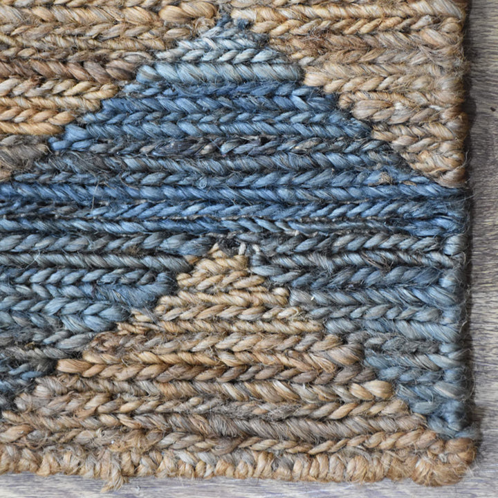 Gray & Brown Zigzag Jute Sumak Rug for Contemporary Living Spaces