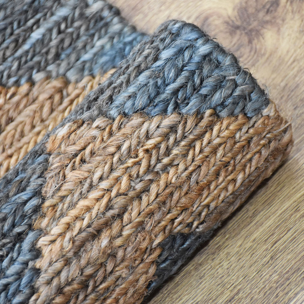 Gray & Brown Zigzag Jute Sumak Rug for Contemporary Living Spaces