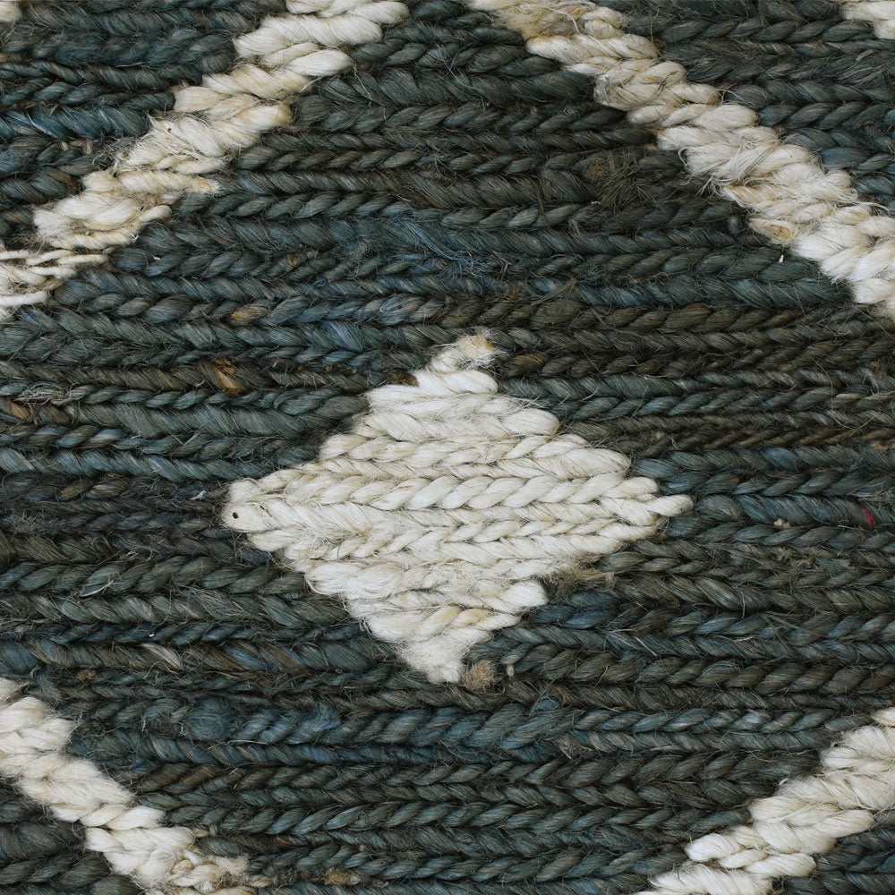 Green & Beige Geometric Jute Sumak Rug for Contemporary Interiors