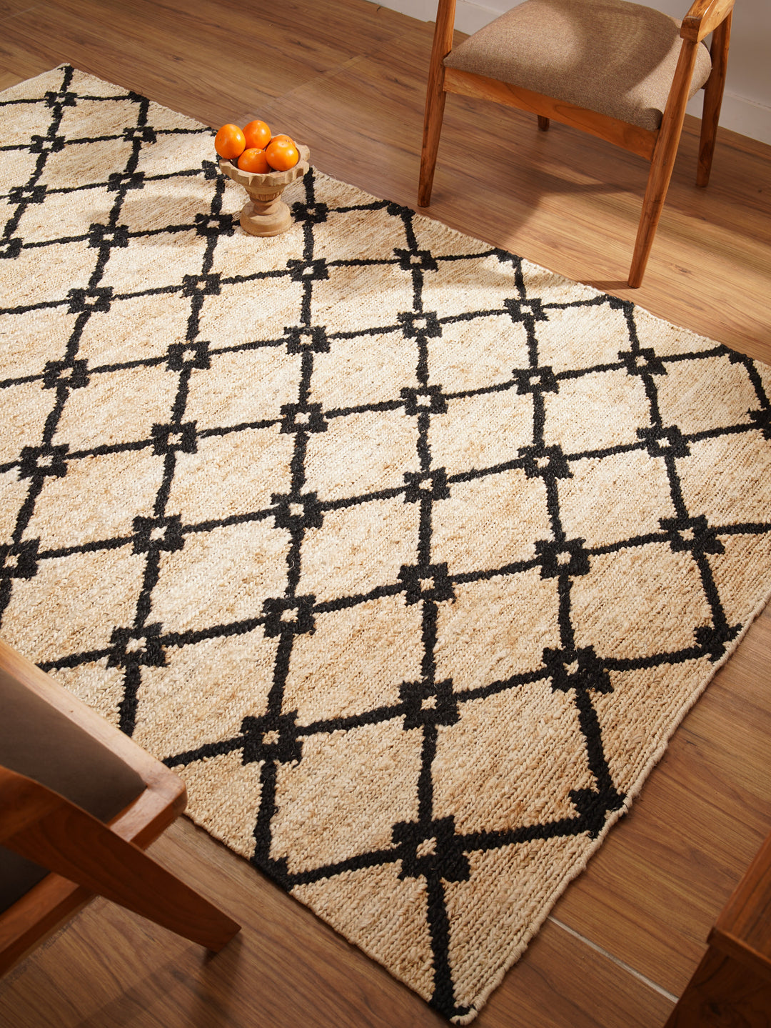Beige & Black Lattice Pattern Jute Sumak Rug for Contemporary Spaces