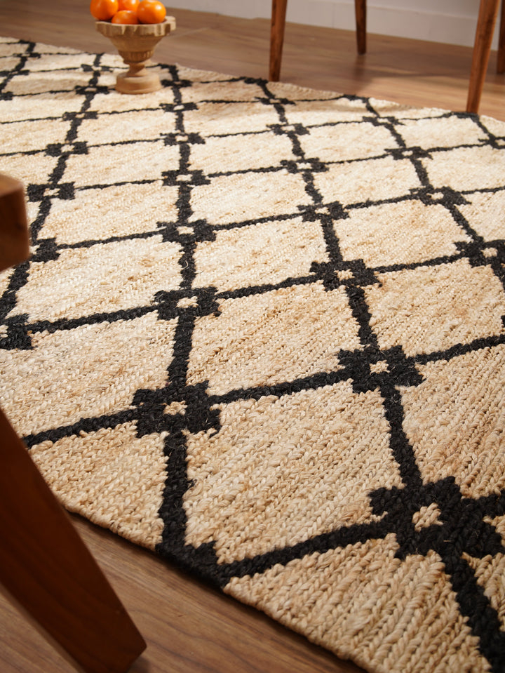 Beige & Black Lattice Pattern Jute Sumak Rug for Contemporary Spaces