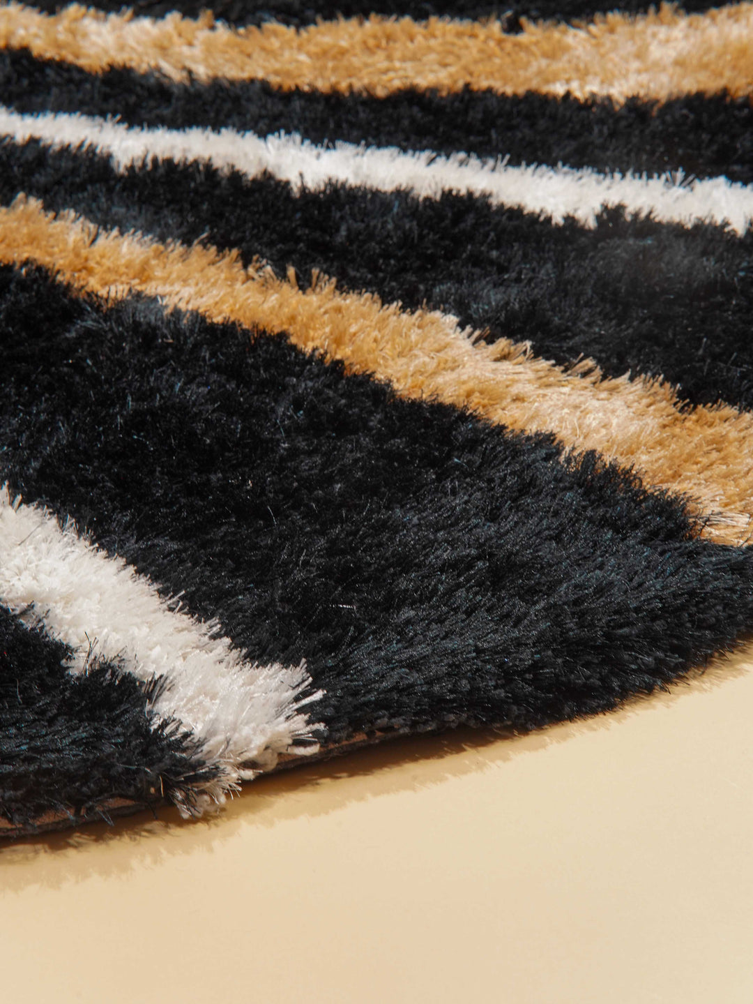NoirOrbit Hand Tufted Shag Polyester Geometric Rug