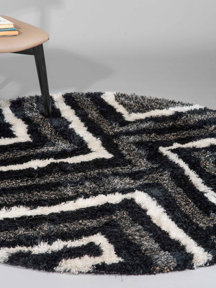 Gridora Maze Hand Tufted Shag Polyester Geometric Rug