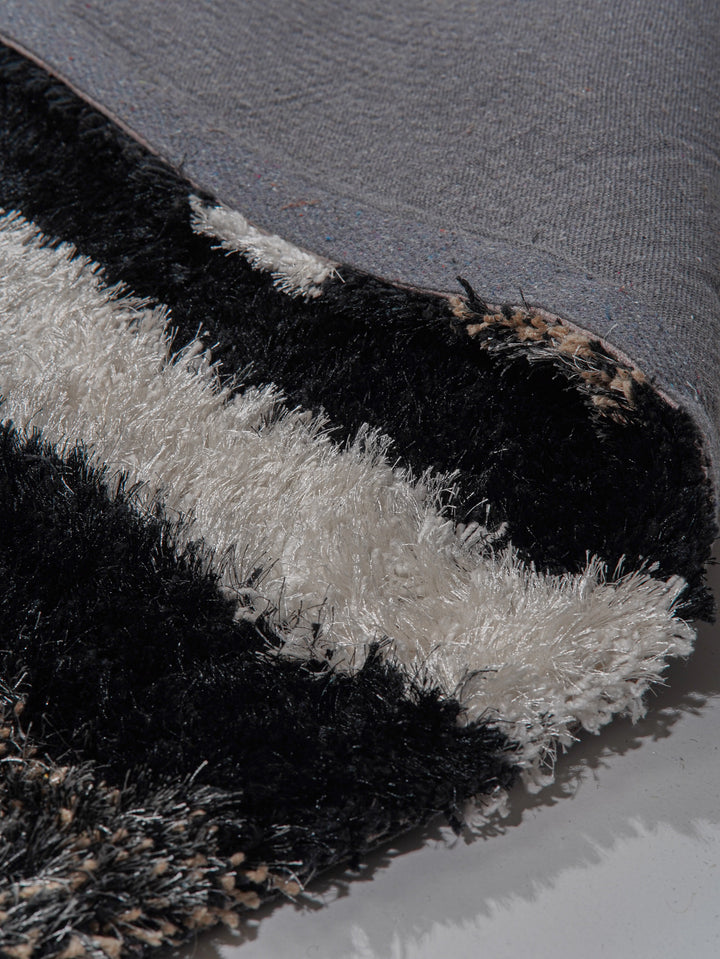 Gridora Maze Hand Tufted Shag Polyester Geometric Rug