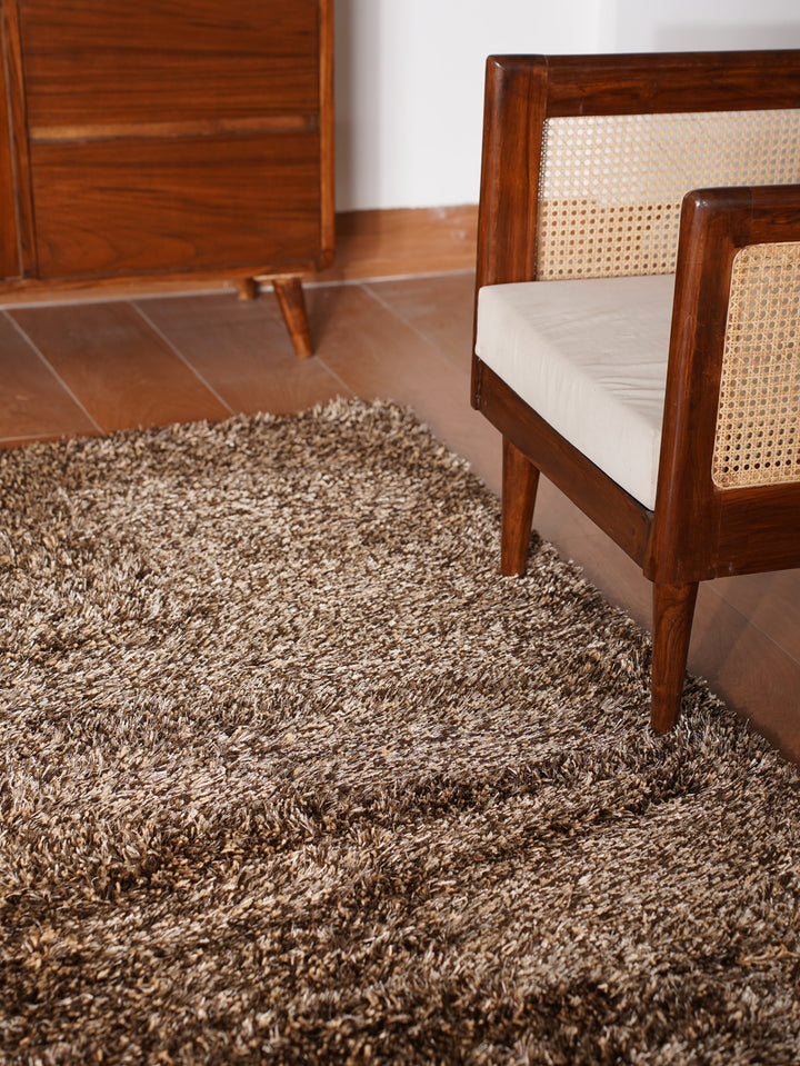 Luxe Hand Tufted Shag Polyester Solid Rug