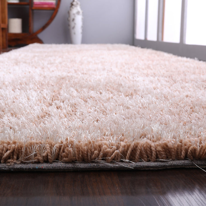 Plush Hand Tufted Shag Rug in Polyester – Solid Design