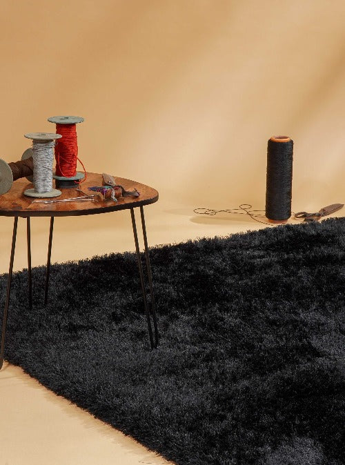 Plush Hand Tufted Shag Rug in Polyester – Solid Design
