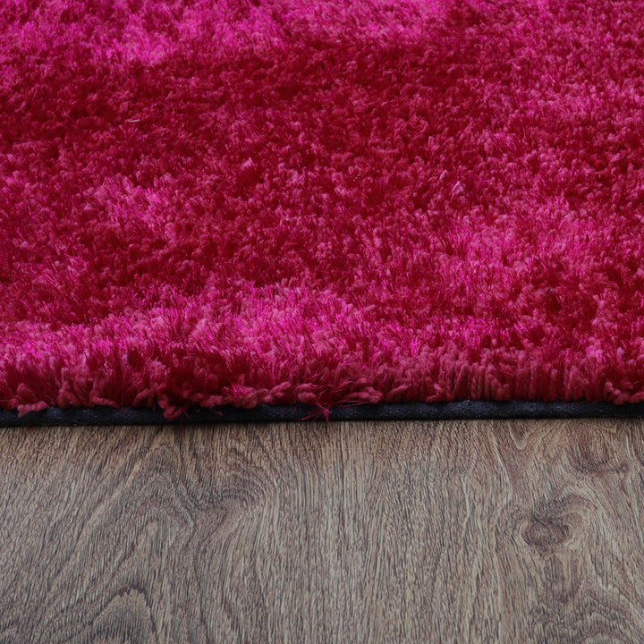 Plush Hand Tufted Shag Rug in Polyester – Solid Design
