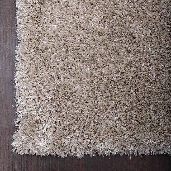 Plush Hand Tufted Shag Rug in Polyester – Solid Design