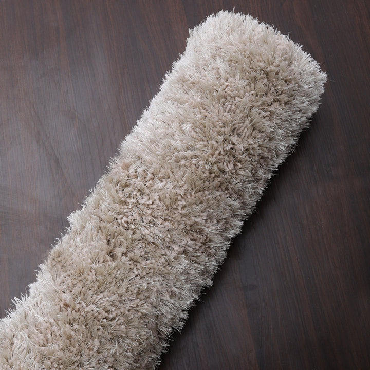 Plush Hand Tufted Shag Rug in Polyester – Solid Design