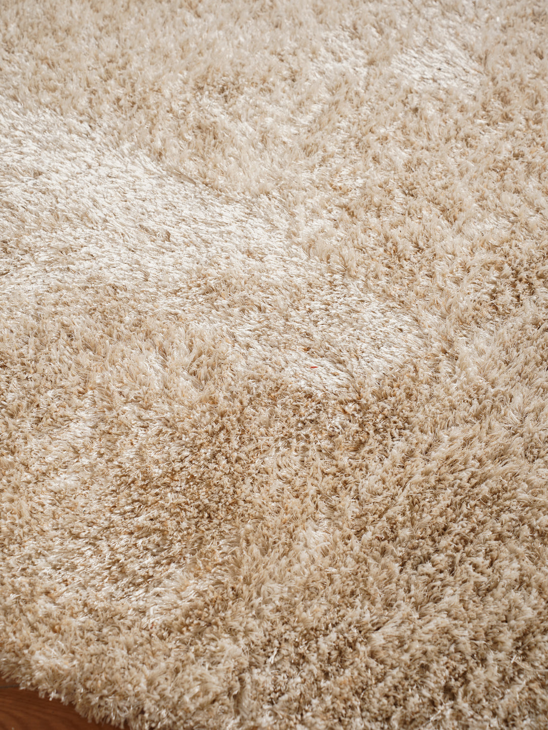Plush Hand Tufted Shag Rug in Polyester – Solid Design