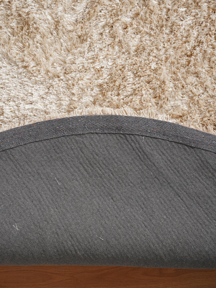 Plush Hand Tufted Shag Rug in Polyester – Solid Design