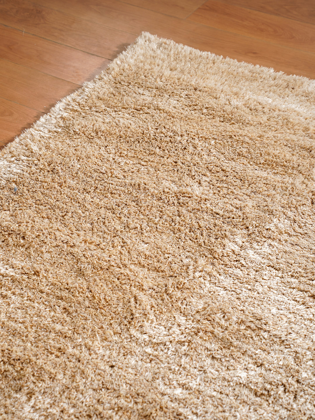 Plush Hand Tufted Shag Rug in Polyester – Solid Design